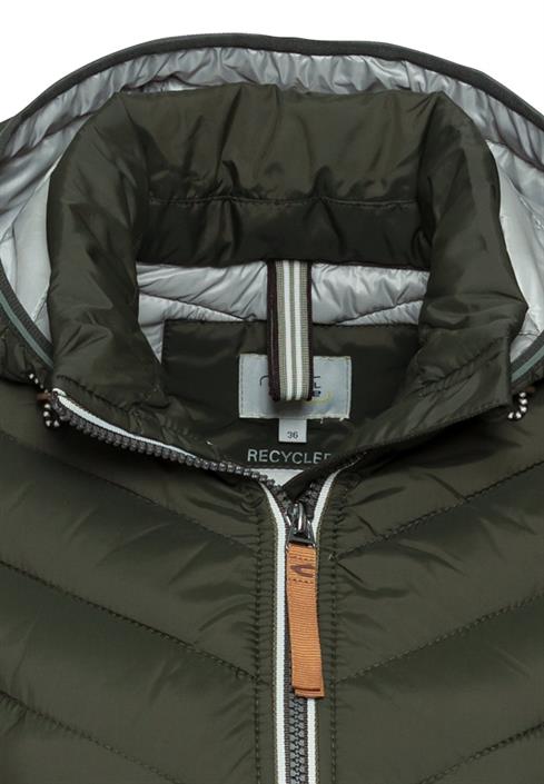 steppjacke-aus-recyceltem-polyester-forest