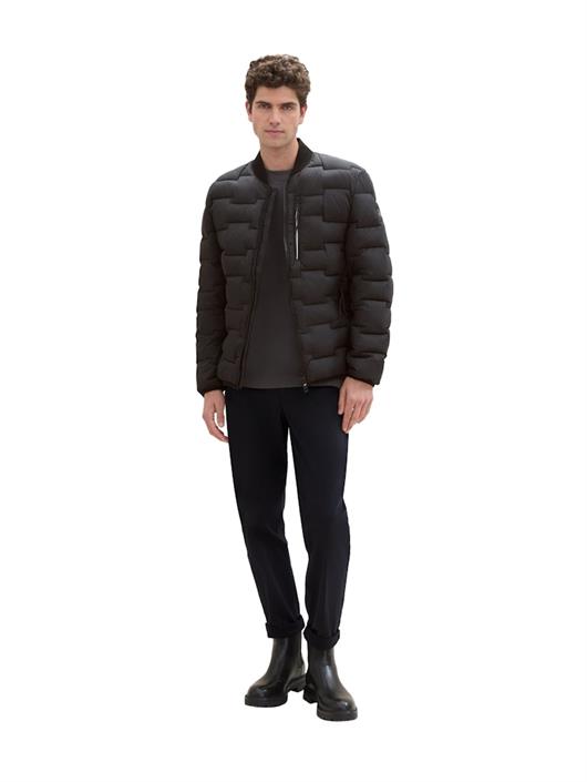 steppjacke-im-bomber-style-black