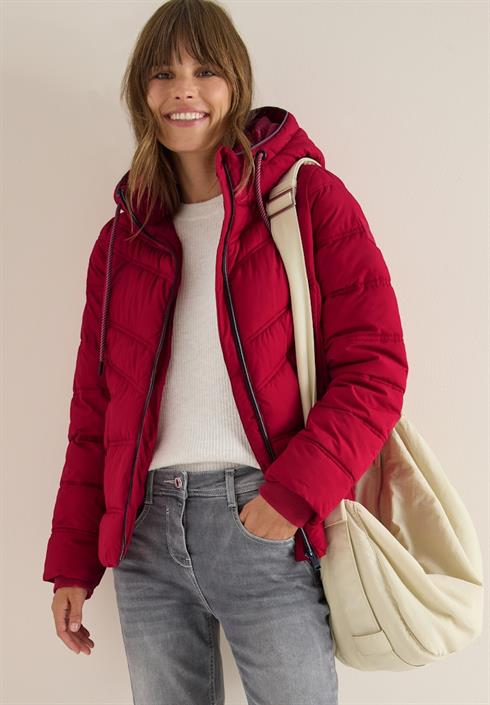 steppjacke-mit-kapuze-beaujolais-red