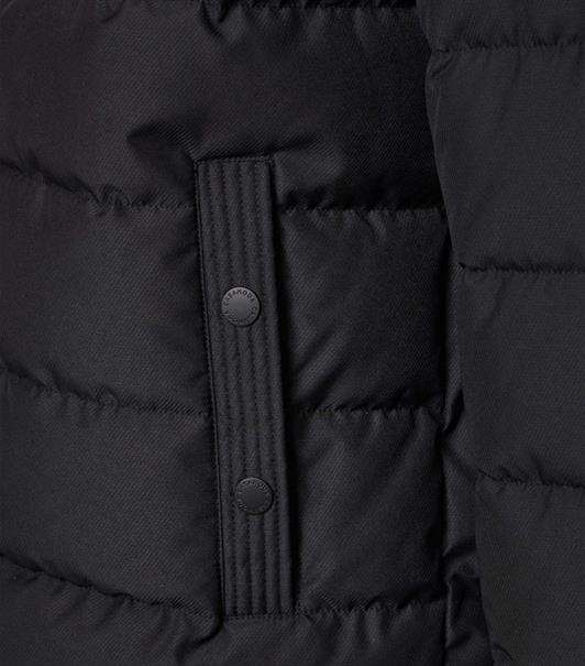 Steppjacke mit Kapuze schwarz