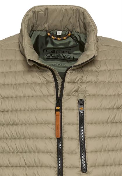 Steppweste aus recyceltem Polyamid khaki