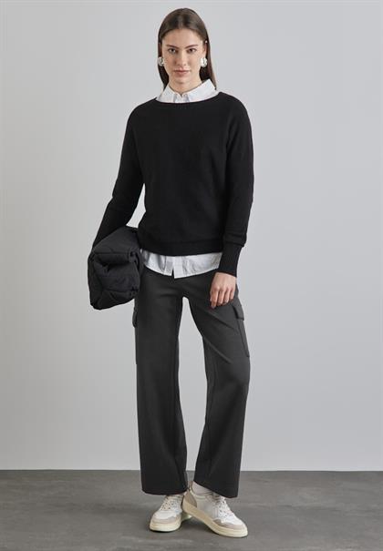 Straight Leg Cargo Hose black
