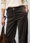 Straight Leg Cordhose darkest brown