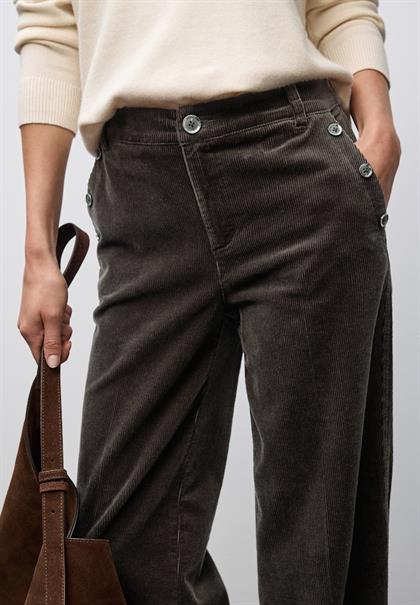 Straight Leg Cordhose darkest brown