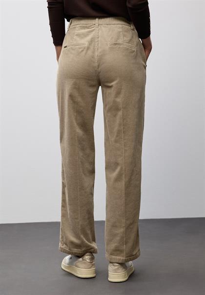 Straight Leg Cordhose flowing beige