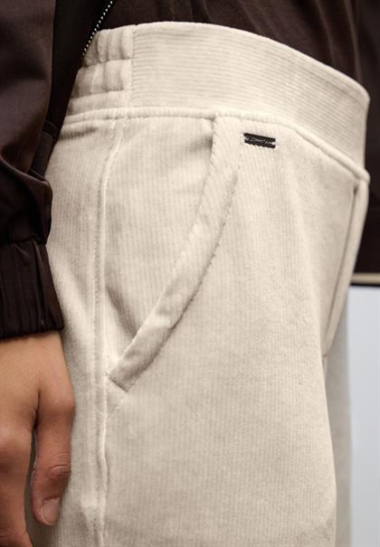 Straight Leg Cordhose malted beige