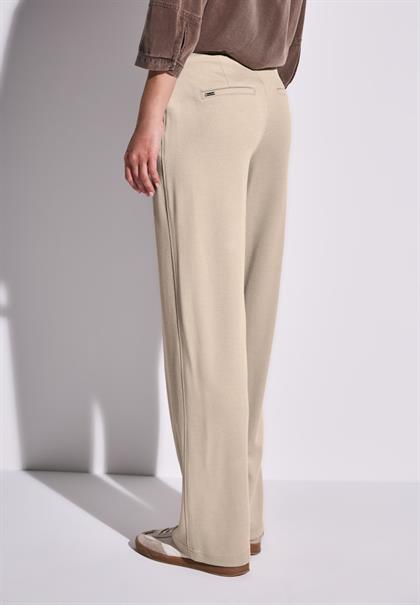 Straight Leg Hose barley beige
