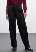 Straight Leg Hose black