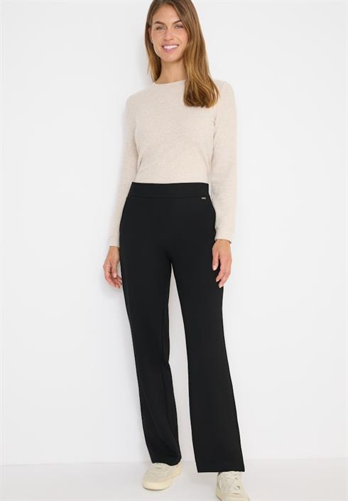 straight-leg-hose-black