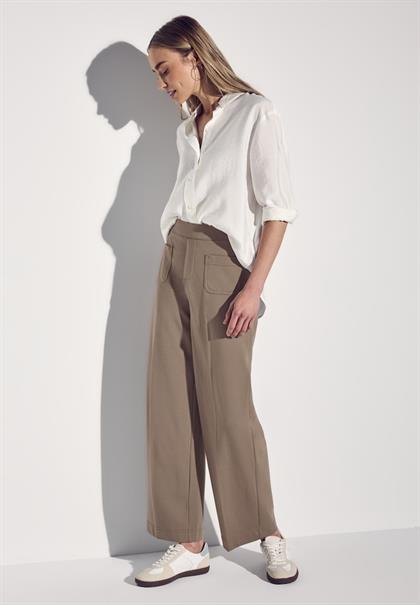 Straight Leg Hose dark mocha beige