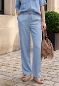 Straight Leg Hose mit Paperbagbund light blue soft wash