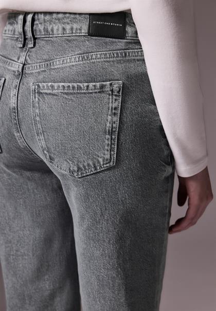 Straight Leg Jeans ice grey wash