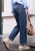 Straight Leg Jeans medium blue washed