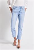 Straight Leg Jeans ultra bleach wash