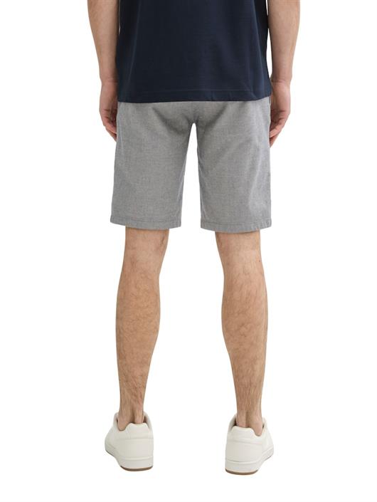 stretch-slim-chino-shorts-mit-gürtel-white-navy-zig-zag-structure
