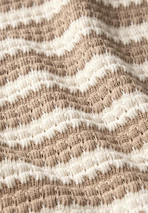 strick-look-streifenshirt-safari-beige
