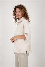 Strickcape mit Zopfmuster oat milk