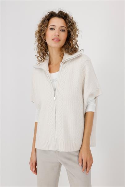 Strickcape mit Zopfmuster oat milk