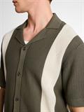 Strickjacke mit Kragen faded green white colorblock