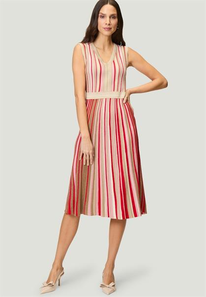Strickkleid patch creamred