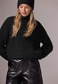 Strickpullover black