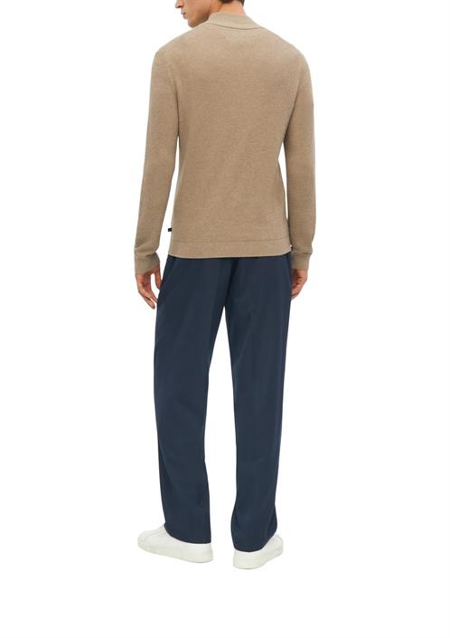 strickpullover-braun