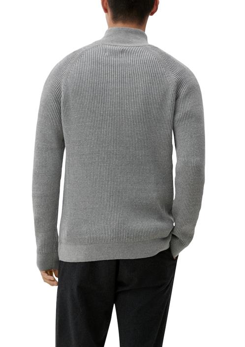strickpullover-grau