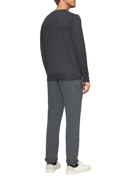 strickpullover-grau