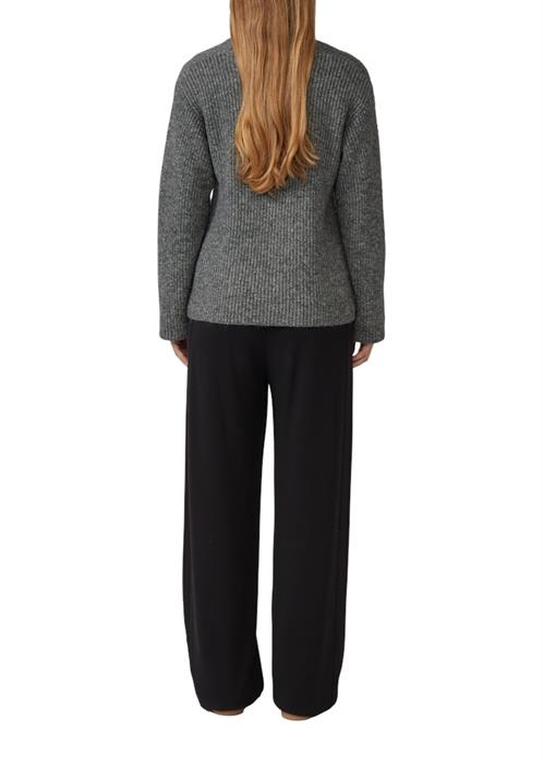strickpullover-grau