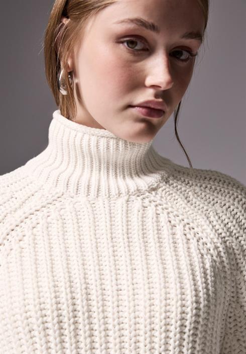strickpullover-lucid-white