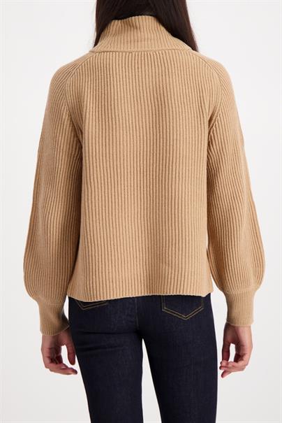 Strickpullover mit Seitenschlitzen cognac
