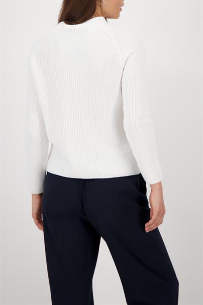 Strickpullover mit Stehkragen off-white