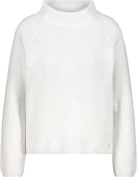 Strickpullover mit Stehkragen off-white