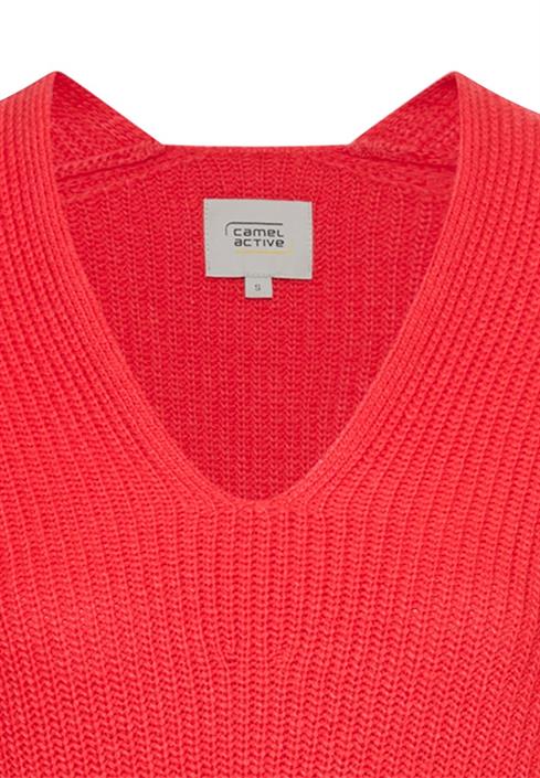 strickpullover-mit-v-ausschnitt-flame