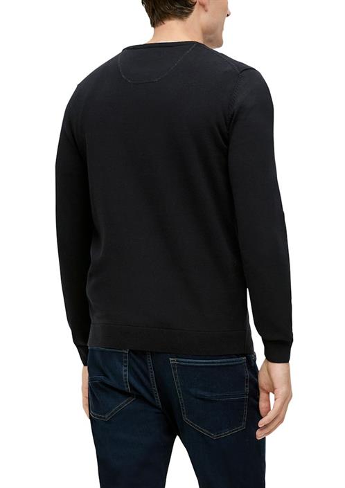 strickpullover-schwarz