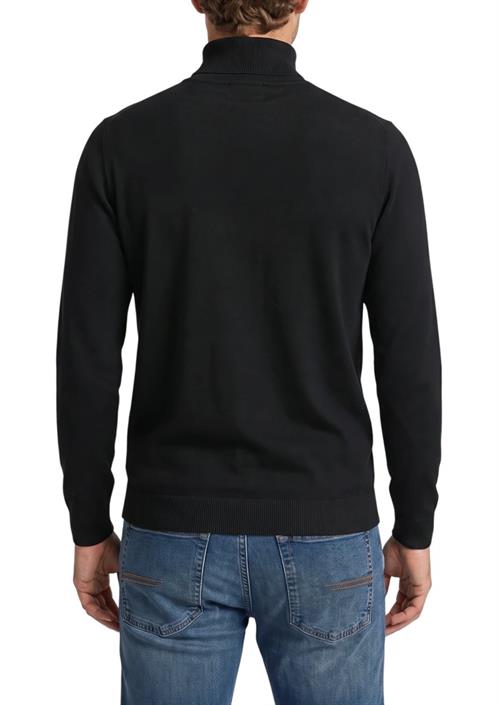 strickpullover-schwarz