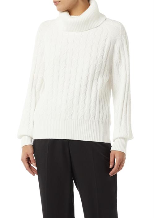 strickpullover-weiß