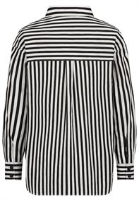 stripes: black-offwhite