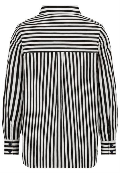 stripes: black-offwhite