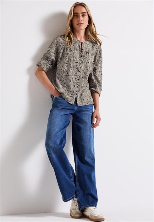strukturbluse-mit-leo-muster-cotton-cream