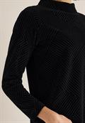Strukturshirt mit Funnelneck black