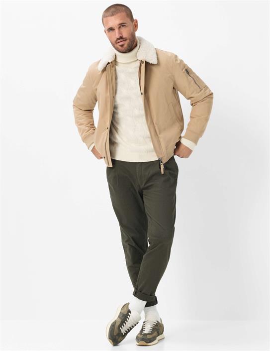 style-brian-offwhite