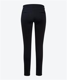 Style Shakira black