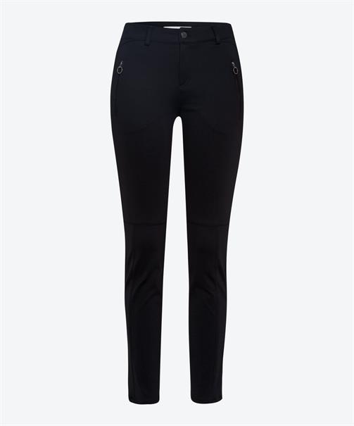 Style Shakira black