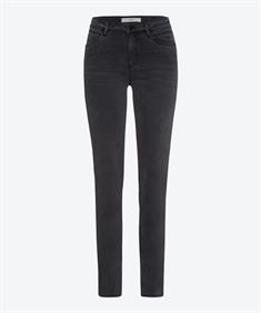 Style Shakira used grey