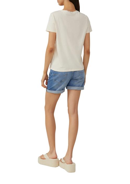 t-shirt-beige