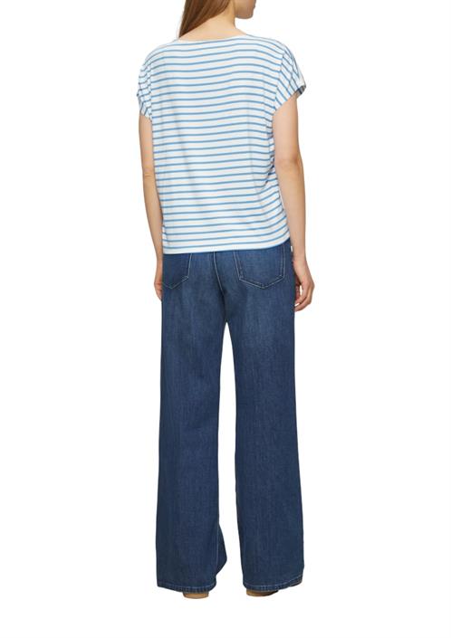 t-shirt-blau
