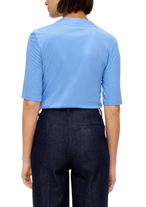 t-shirt-blau
