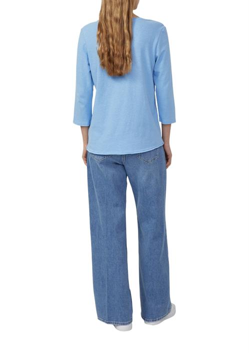 t-shirt-blau