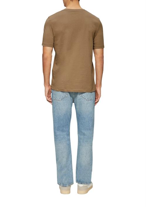 t-shirt-braun